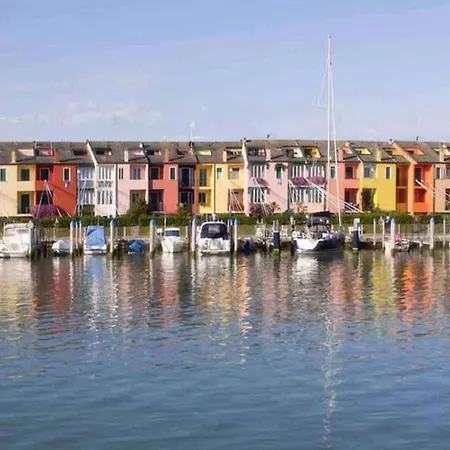 Villa Pleasant One-bedroom With Pool *