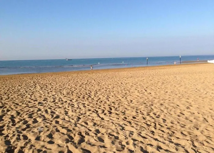 Pleasant One-bedroom With Pool Villa *